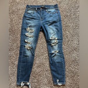 Judy Blue Distressed Skinny Jean